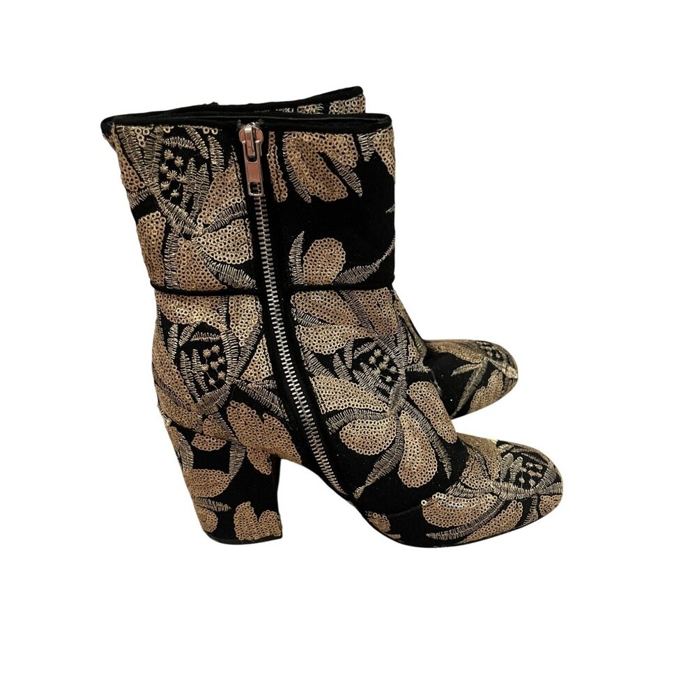 Steve Madden Woman’s Size 8 Boots
